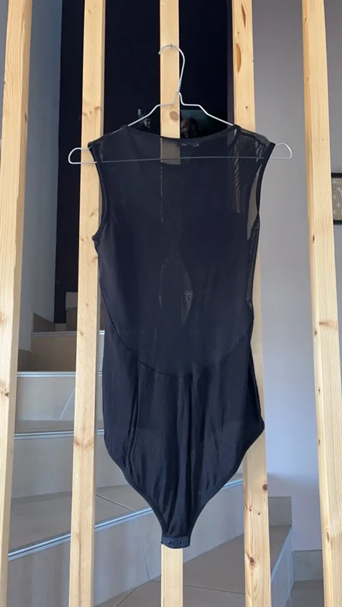 Body Bershka (noir), XS / 34 / 6 - photo numéro 3