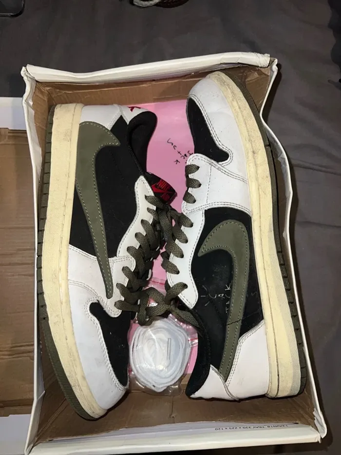 Basket air Jordan 1 officiel Travis Scott 1985 rétro édition limitée rare - photo numéro 10