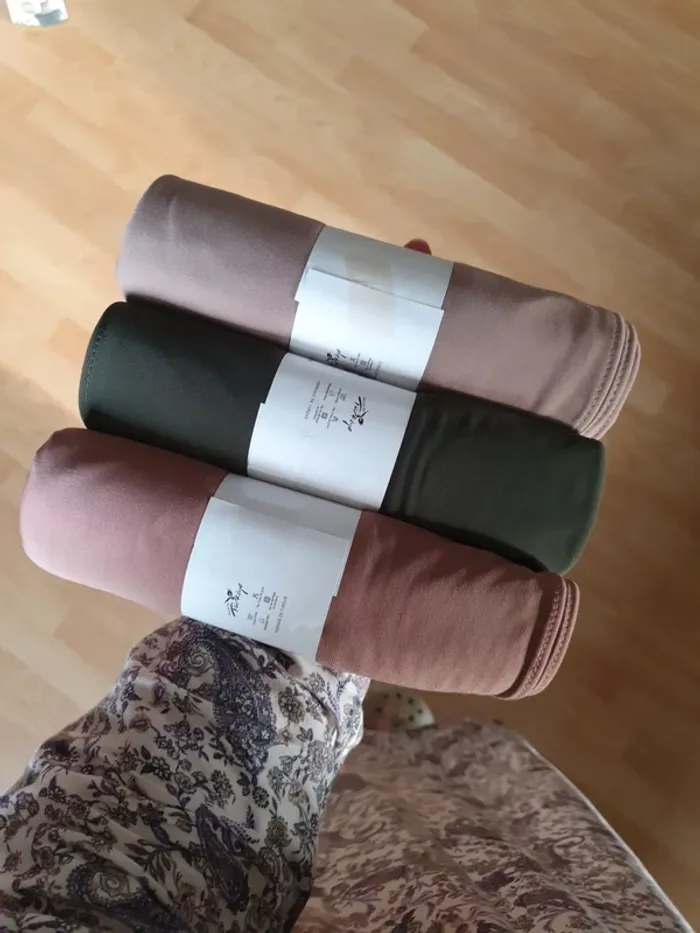 Lot de 3 hijabs/voile en jersey premium luxe neufs - photo numéro 3