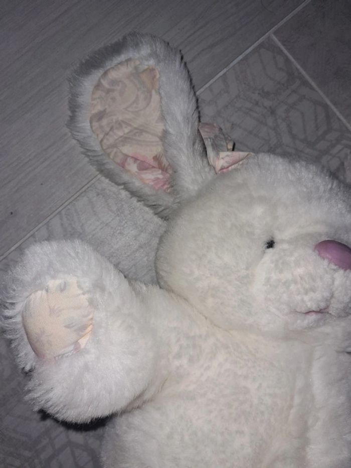 Peluche lapin avec nez violet - photo numéro 6