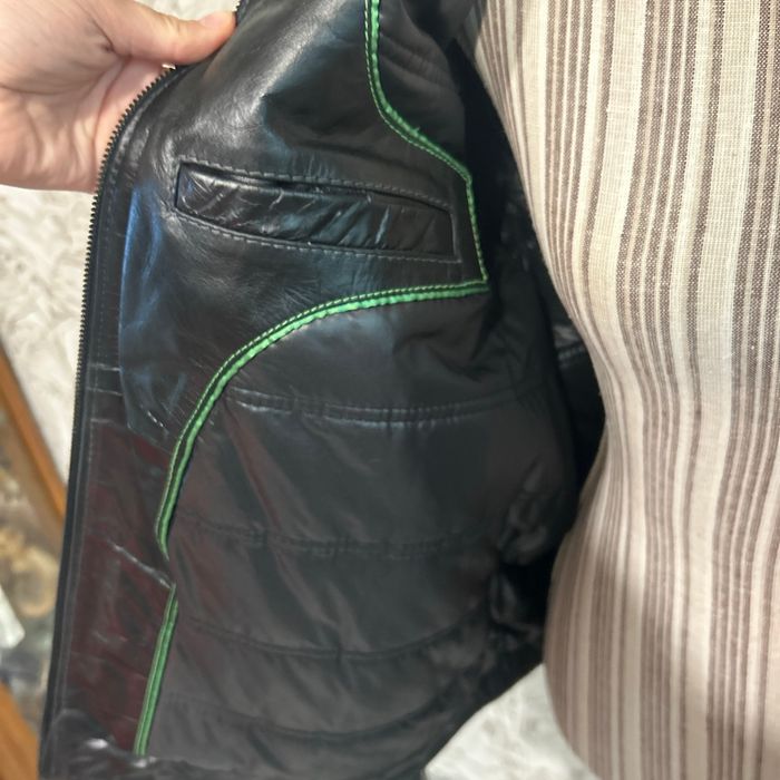 Veste en cuir noire - photo numéro 4