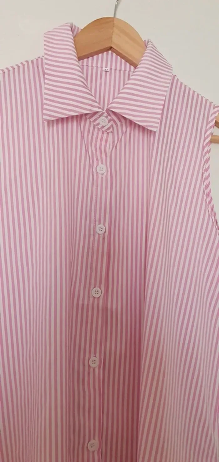 Chemise sans manche à rayures