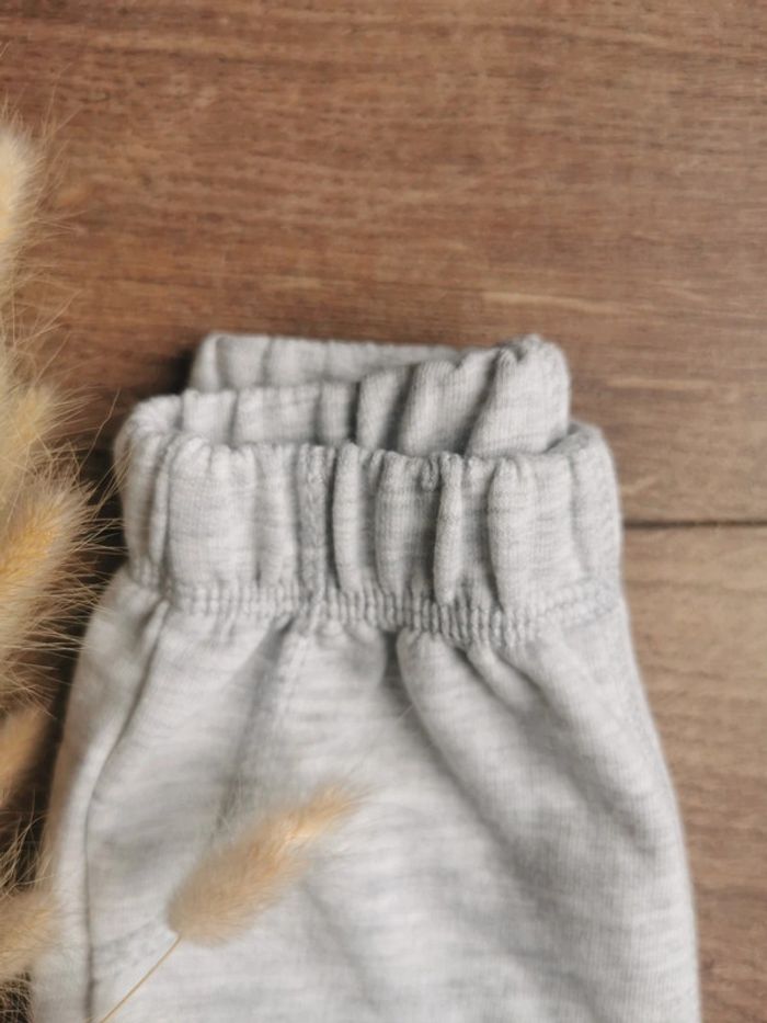 🌺Pantalon jogging gris 3mois Neuf - photo numéro 5