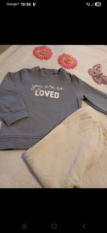 Survêtement fille taille 24 mois