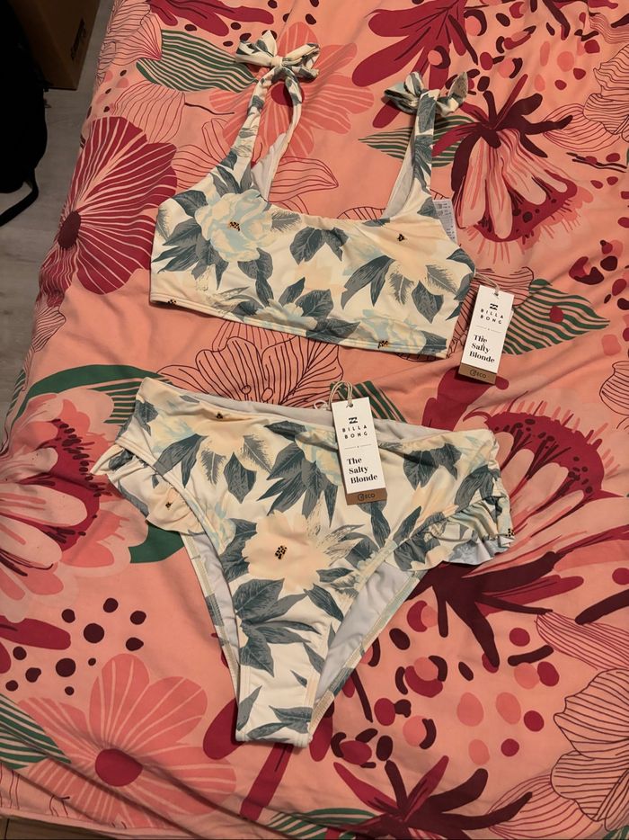 Bikini billabong S M the salty blonde