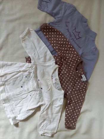 Lot hauts 👧 3 mois