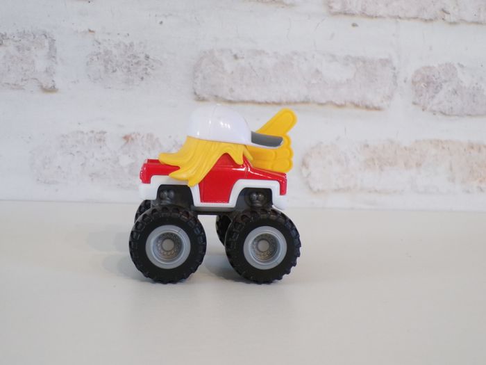 Monster Trucks - Joe - Les monstres Machines (J5) - photo numéro 3