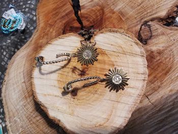 Créoles ovales acier inoxydable or soleil cristaux