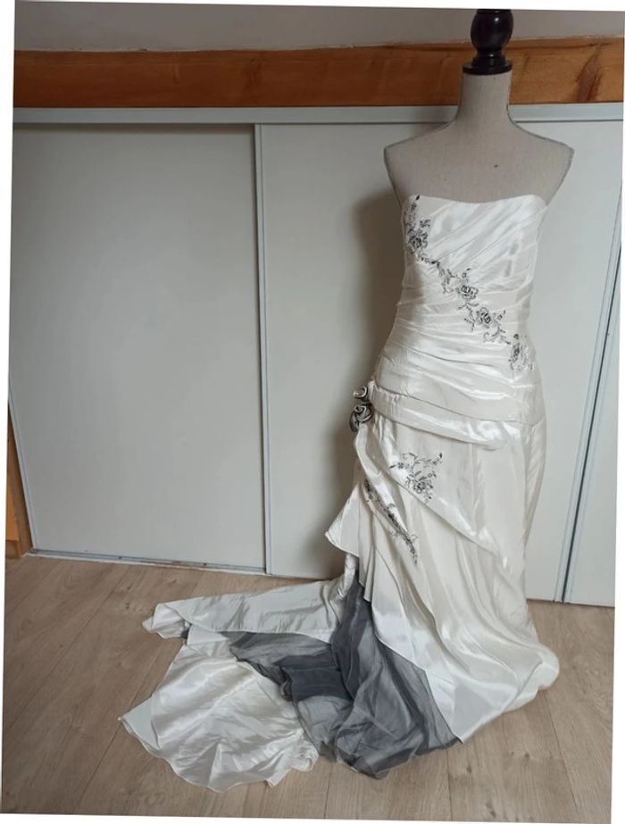 Robe de mariée T.42 point mariage