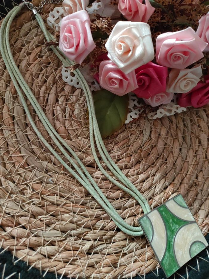 🪴Collier nuance vert et crème pailleté🪴