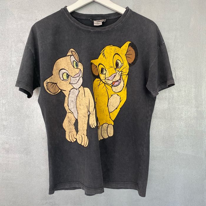 T-shirt gris avec motif Le Roi Lion jaune taille XS