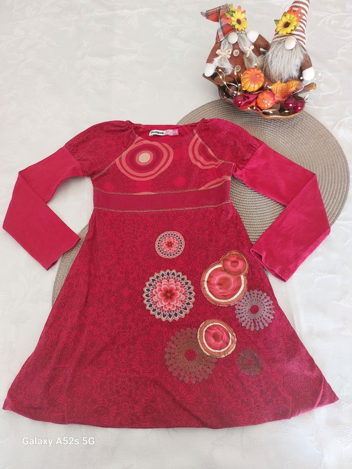 Robe desigual fille taille 7/8 ans