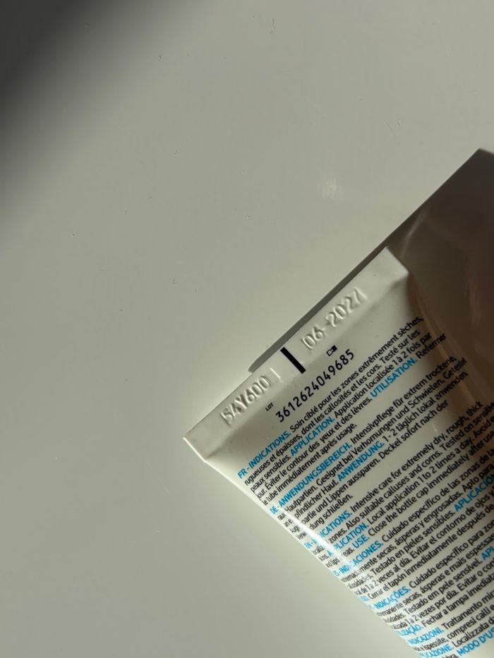 Gel Urea 🍒 La roche posay - photo numéro 2