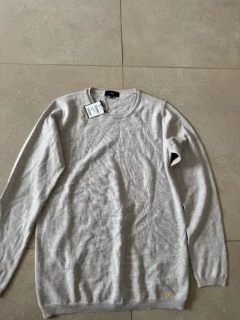 Haut manches longues gris Fay en laine vierge, taille L, neuf avec étiquette,