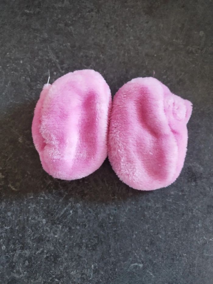 Chaussons roses - photo numéro 3
