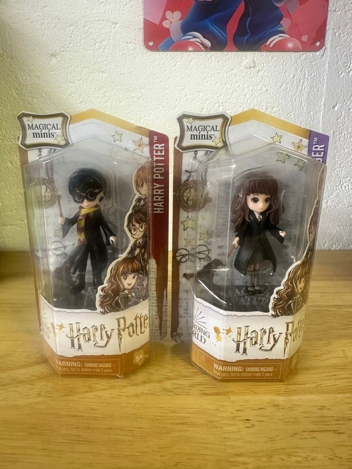 Figurines Harry Potter & Hermione