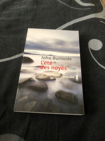 Livre récent l été des noyés metailié