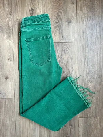 Jean évasé vert femme Zara