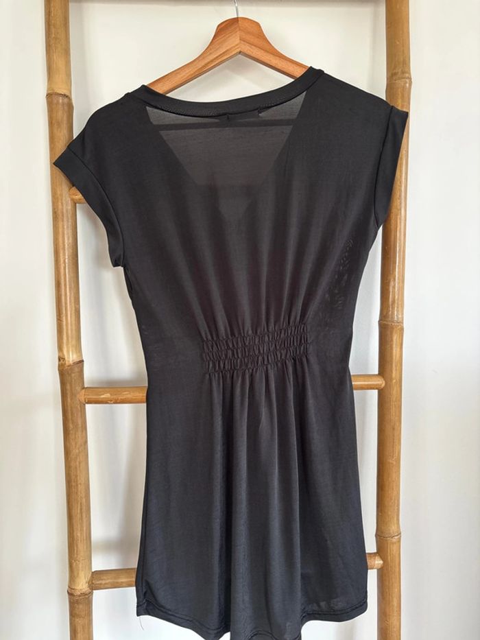 Robe noire - photo numéro 8