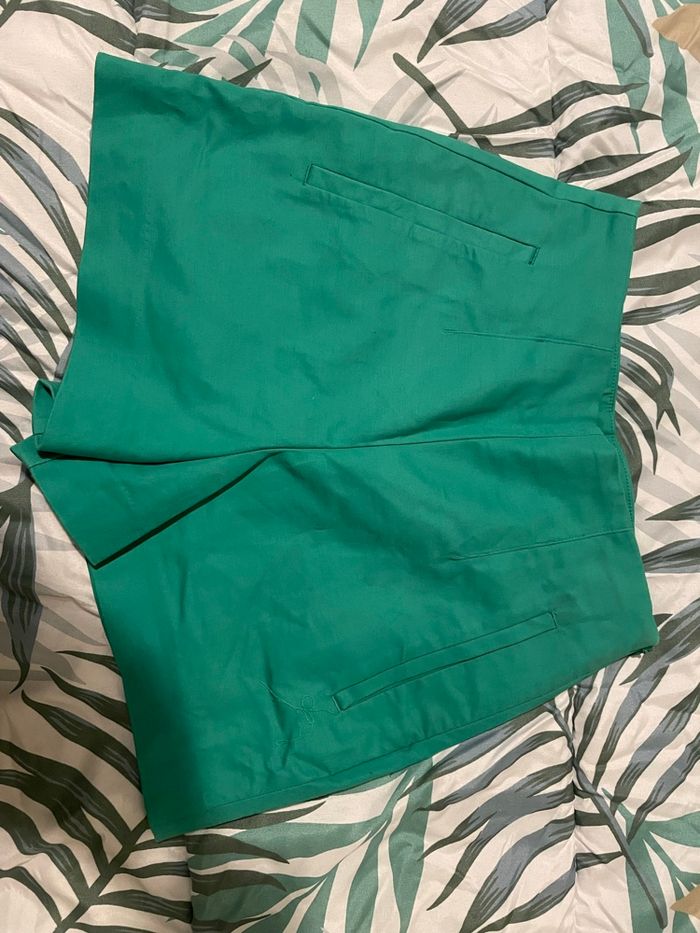 Jupe short verte Zara taille S neuve - photo numéro 3