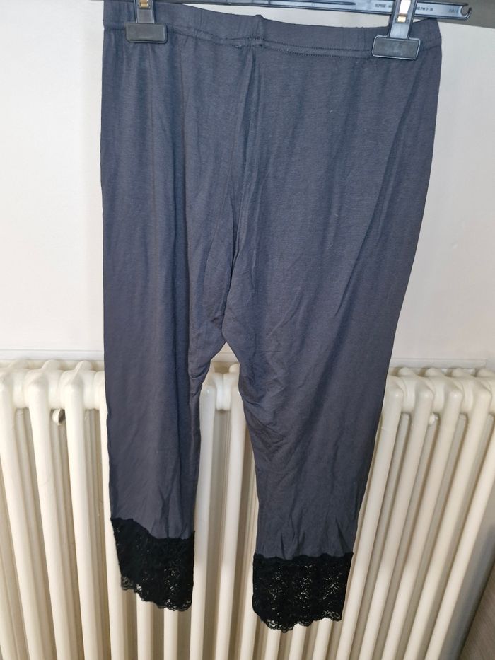 Legging gris dentelle cache cache taille 40 - photo numéro 3