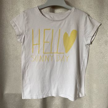 T-shirt blanc hell💛 sunny day 10 ans