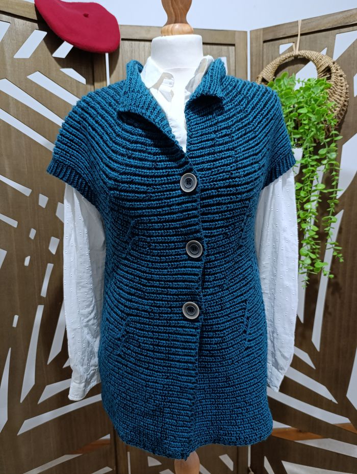 Gilet sans manches vintage tricoté main bleu canard taille 38 - photo numéro 4