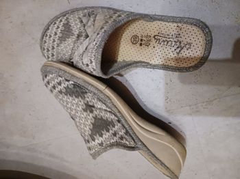 pantoufles mules grises Taille 39 Maury