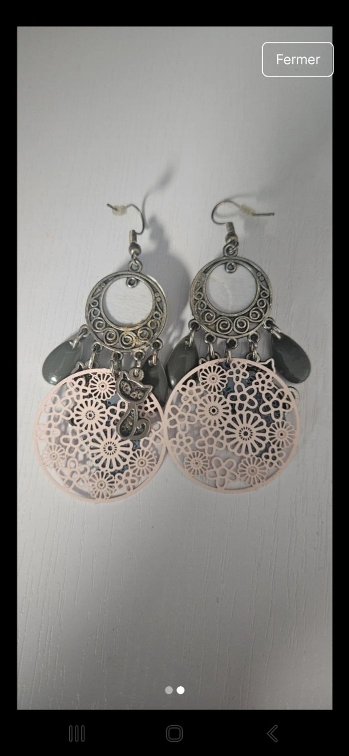Paires de boucles d'oreilles - photo numéro 2
