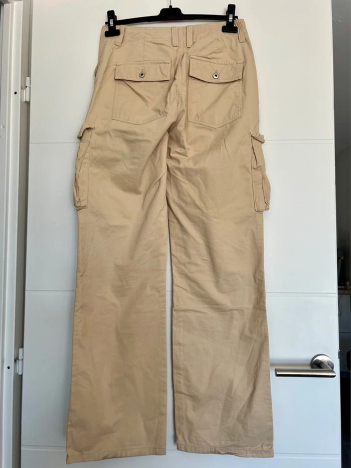 Pantalon Medium Rise Cargo Straight Beige Bershka Taille 36 - photo numéro 2