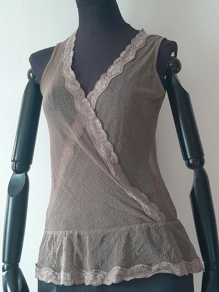 Débardeur en mèche et dentelle transparence