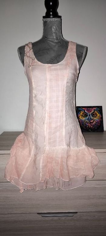 Sublime robe asymétrique neuve taille M 38  Couleur rose poudré et abricot en style dégradé