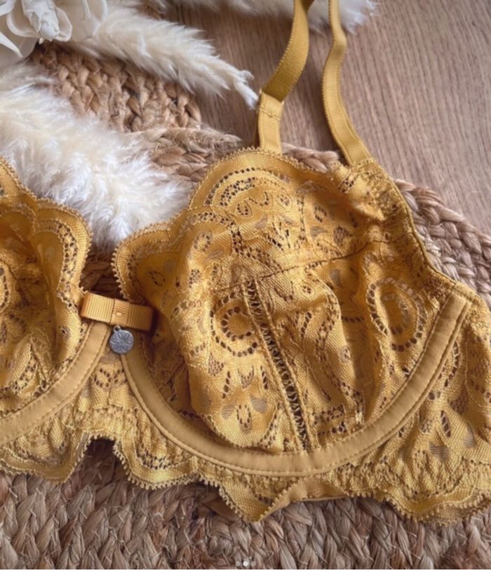 Soutien-gorge moutarde 90C - photo numéro 2