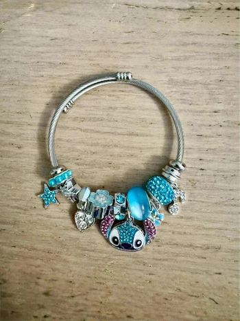 Bracelet charm personnalisé avec pendentif Stitch
