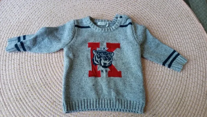 Pull 18 mois ikks