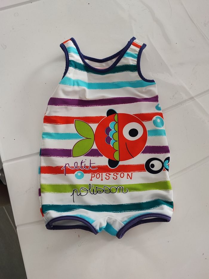 Vend maillot de bain 6 mois
