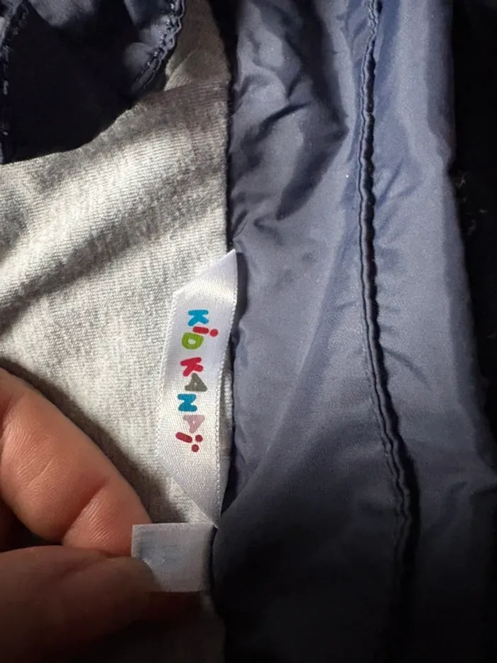 Coupe-vent avec capuche 5 ans - photo numéro 2