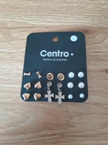 Lot puces d oreilles 8 paires
