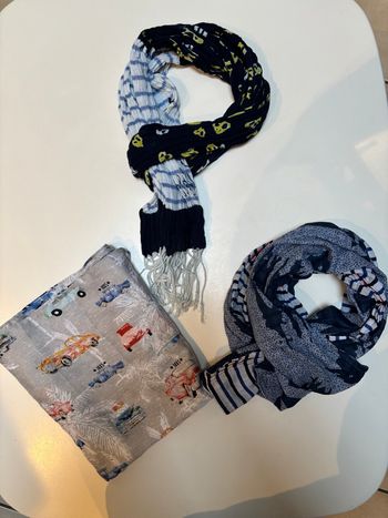 Lot chèches foulards coton junior ikks