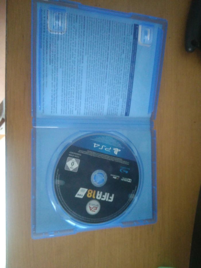 Jeu ps4 fifa 18 - photo numéro 3