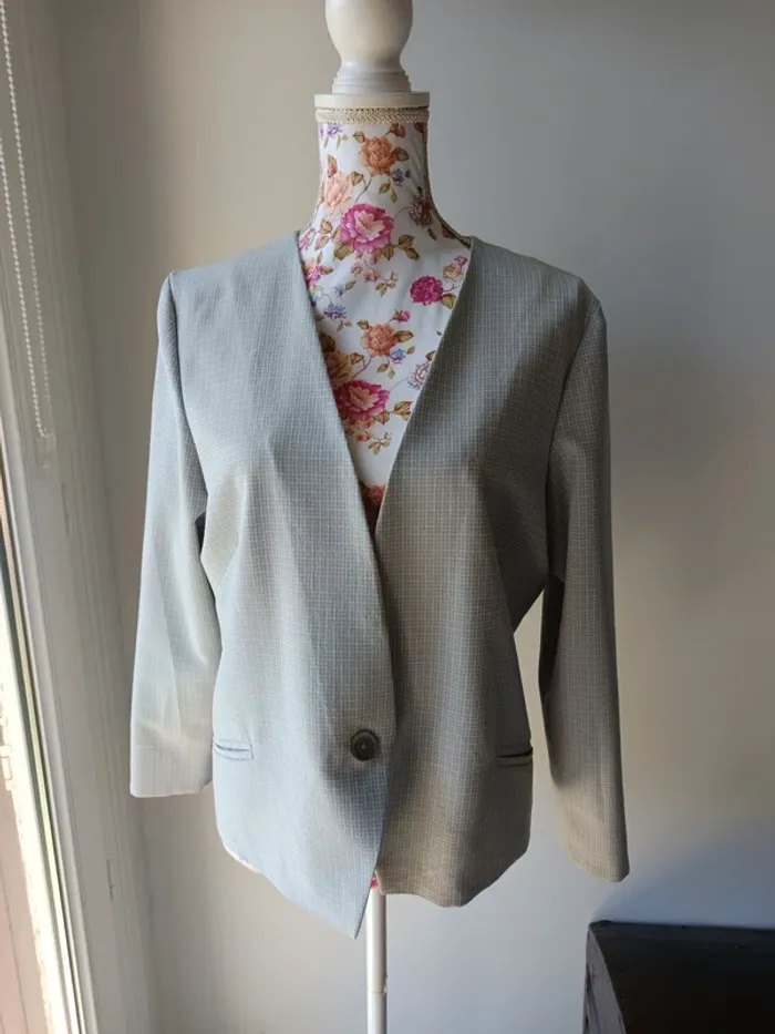 Tailleur - photo numéro 2