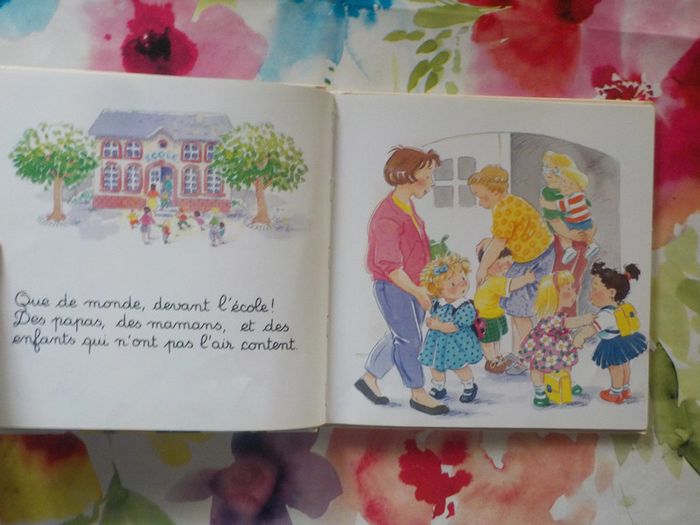 2 Juliette : Juliette chez papy et mamie et Juliette va à l'école - photo numéro 7