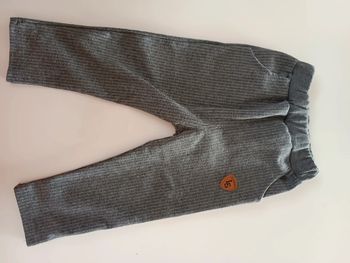 Pantalon gris rayé, 12 mois