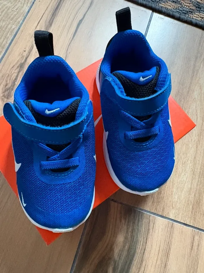 Baskets Nike 21 - photo numéro 2