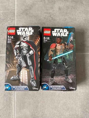 Lot Lego Star Wars "Captain Phasma" et "Finn" 75116, 75118  NEUF !
