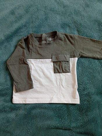 T shirt neuf 6 mois 