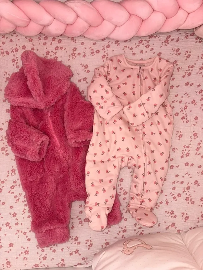 Lot vêtement bebe taille 1 mois - photo numéro 5