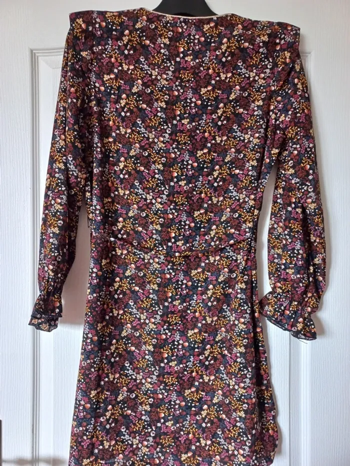 Robe taille 40 très bon etat - photo numéro 4