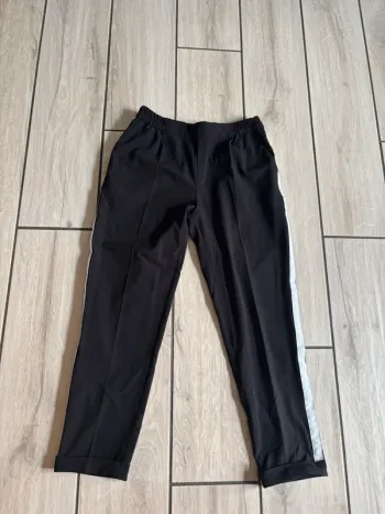 Pantalon noir bandes blanches taille 40 cache cache