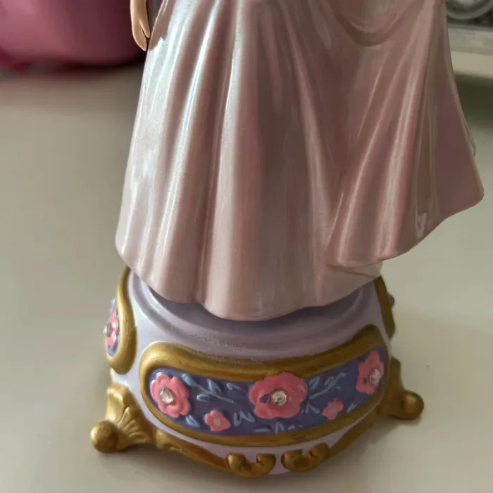 Boite à musique figurine disney la belle au bois dormant porcelaine - photo numéro 6